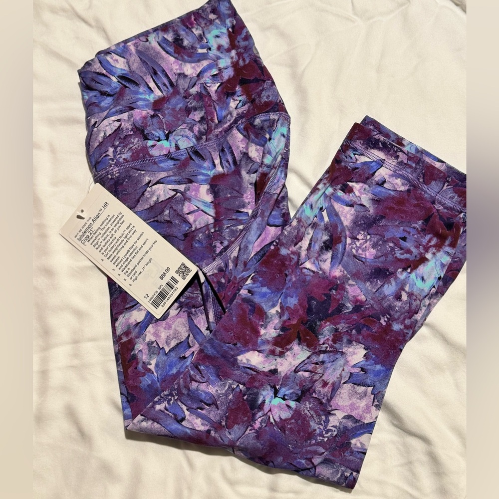 NWT Lululemon Align Crop 21”